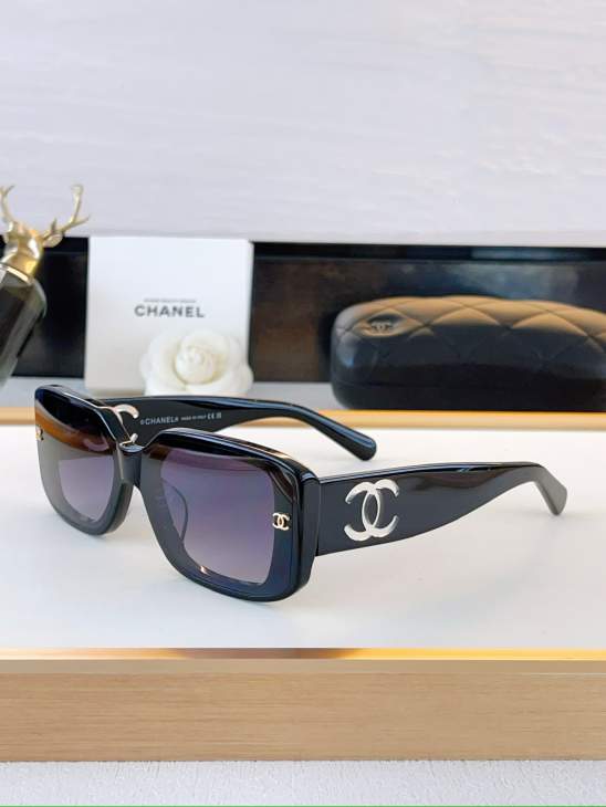 Picture of Chanel Sunglasses _SKUfw80048854fw